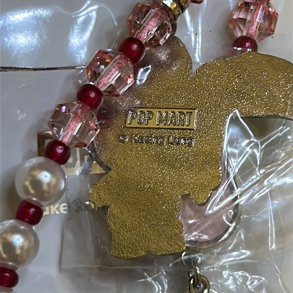 Brand New in Box THE MONSTERS Big Into Energy Phone Charm ‘LOVE’